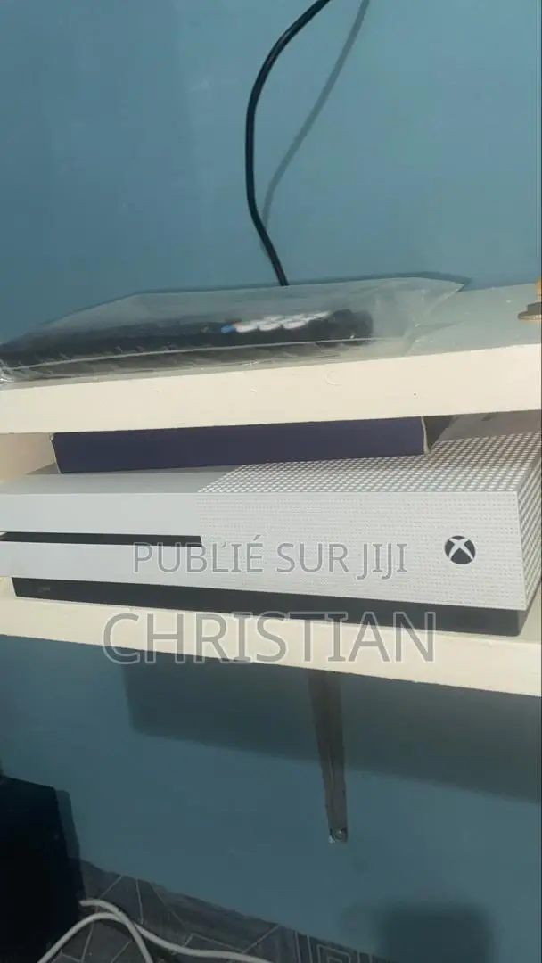 Xbox One S