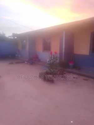 Parcelle Avendre Avec Maisons