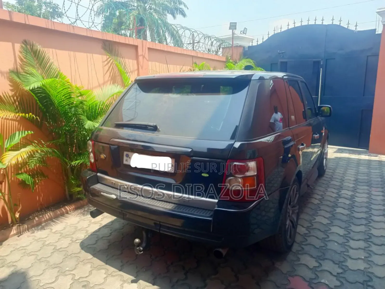 Land Rover Range Rover Sport Supercharged 4x4 (5.0L 8cyl 6A) 2010 Noir