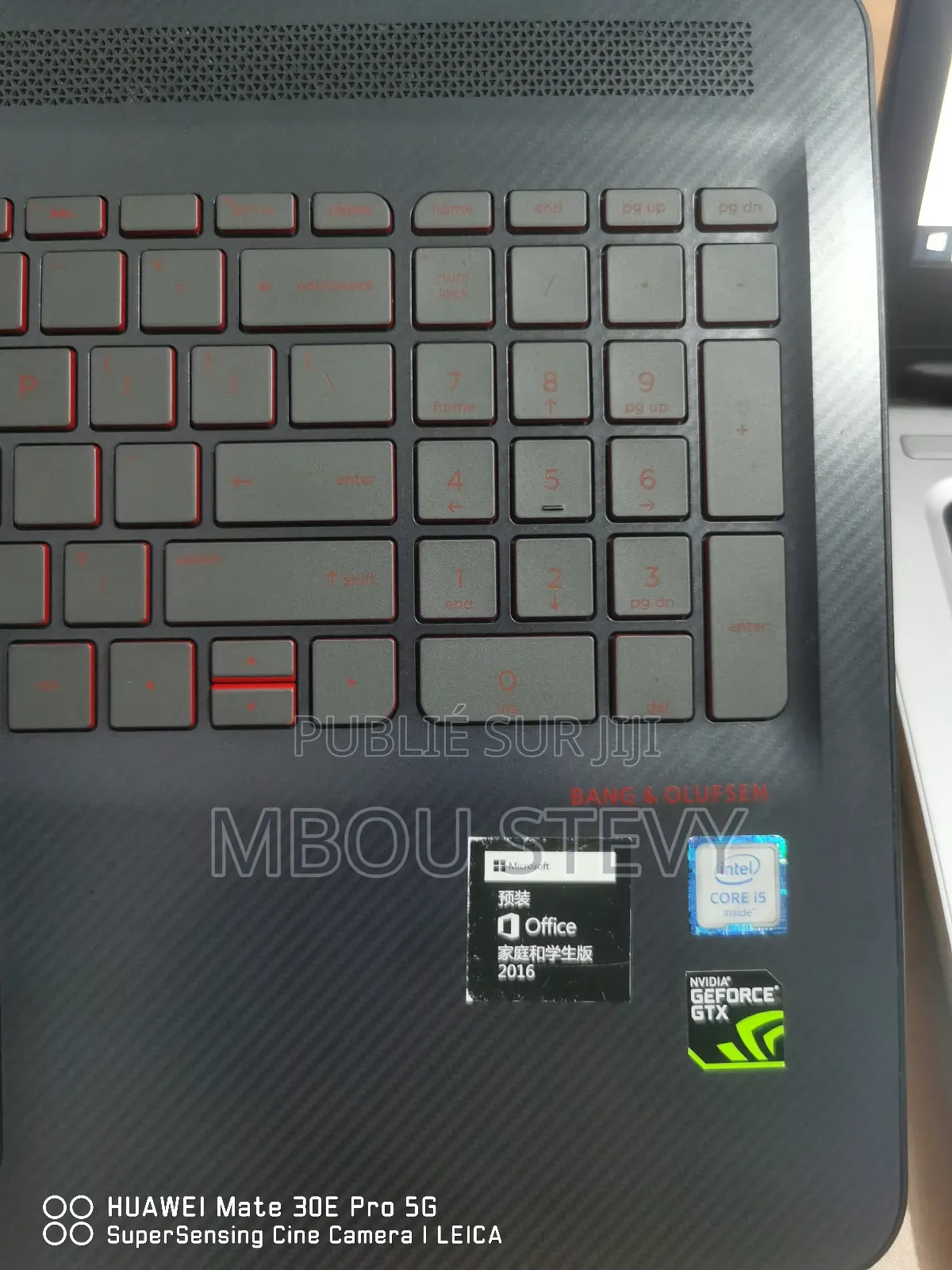 Ordinateur portable HP 15-f272wm 12GB Intel Core i5 HDD+SSD 1T