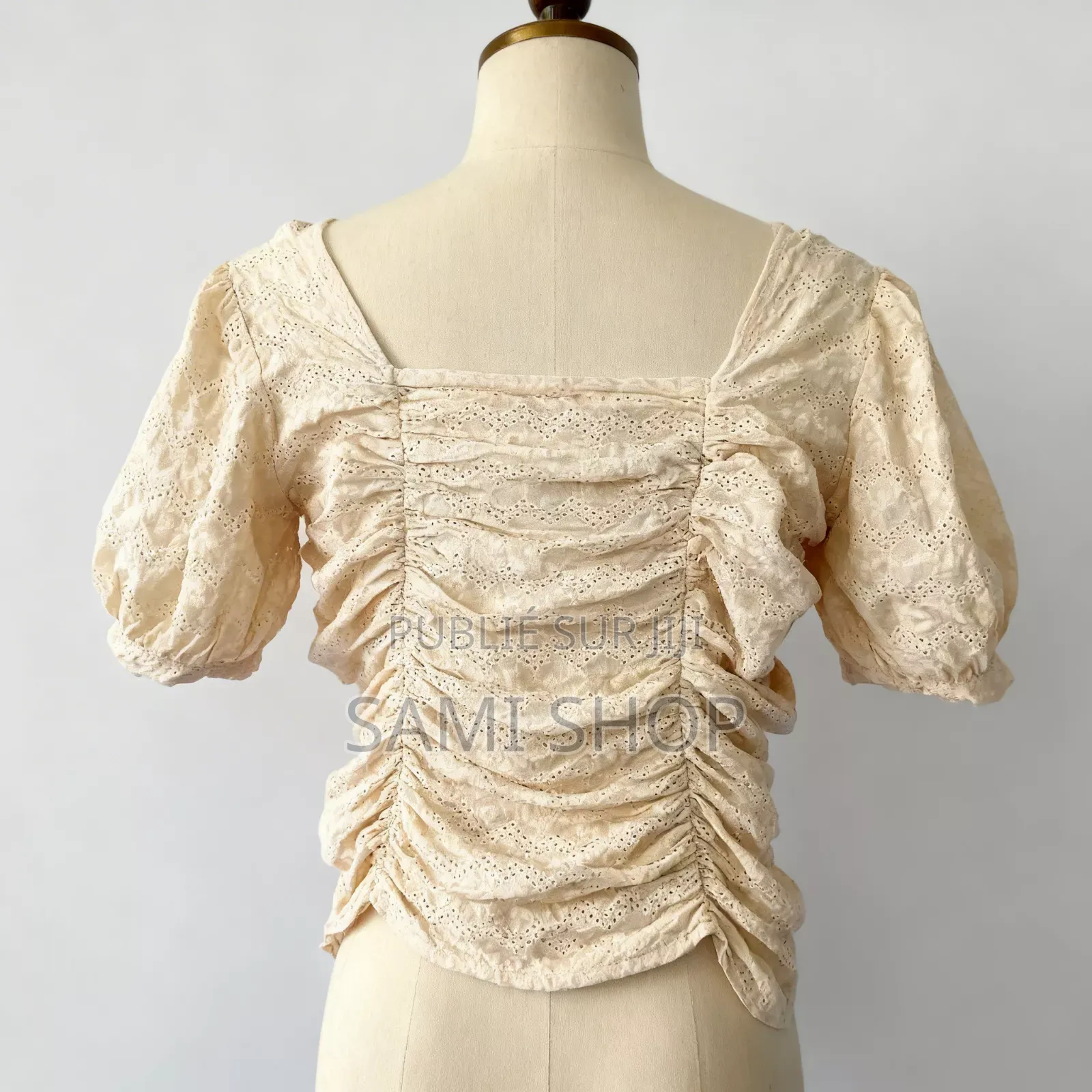 Élégante en Top Crème-Manches Bouffantes-Taille Unique Xs(34-36)