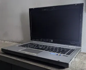 Ordinateur portable HP EliteBook 8460P 4GB Intel Core i5 HDD 500GB