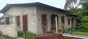 3chbre Appartement dans Loandjili à Vendre