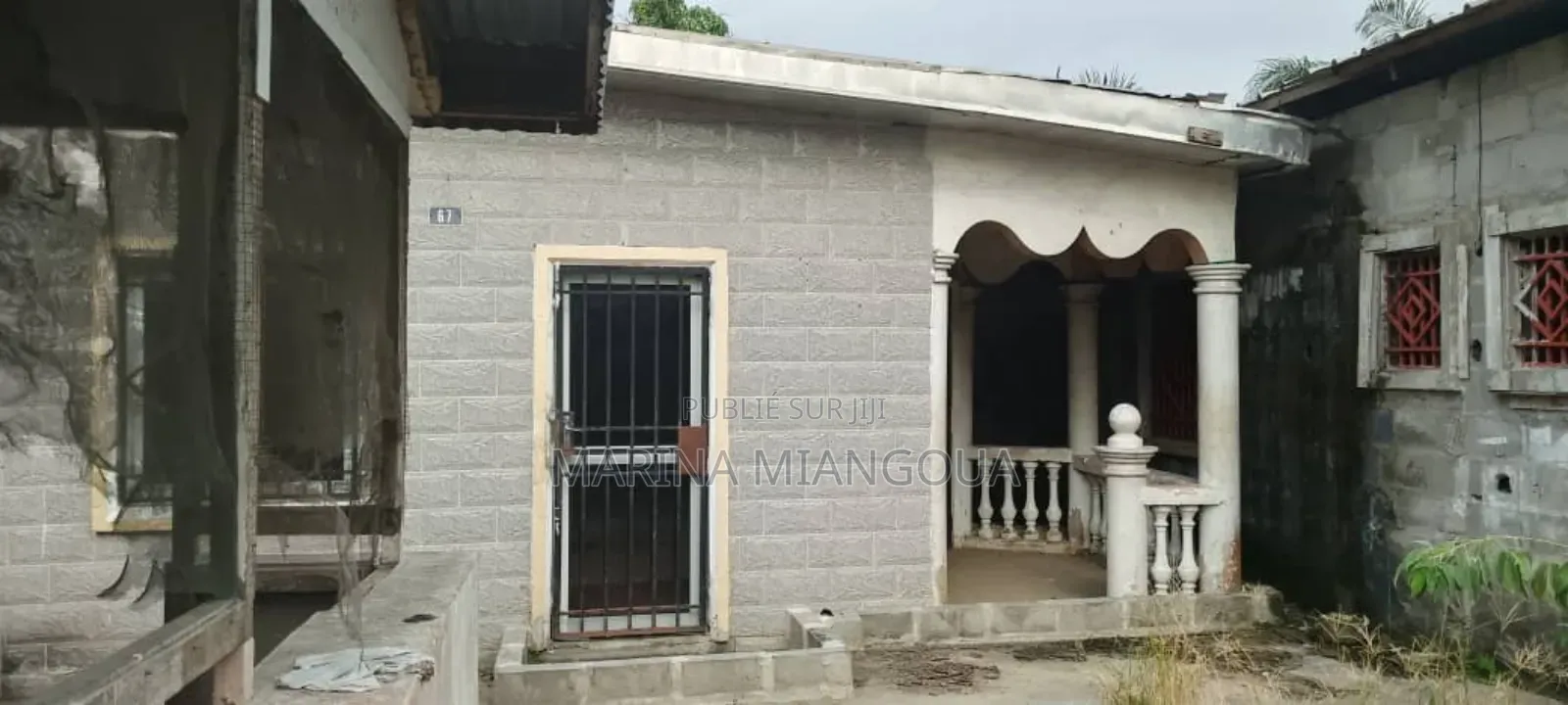 3chbre Appartement dans Loandjili à Vendre