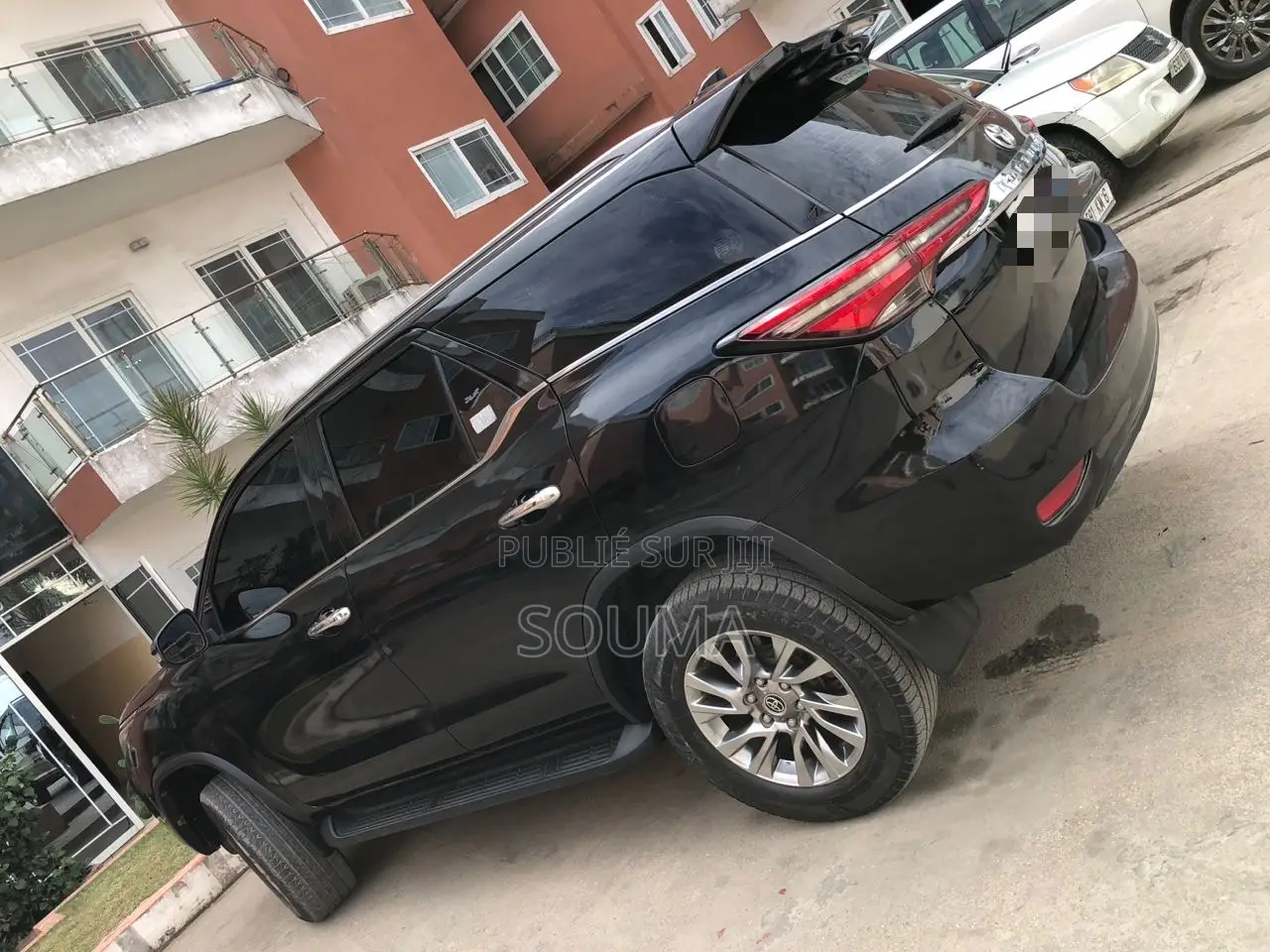 Toyota Fortuner 2022 Noir