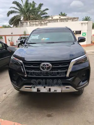 Toyota Fortuner 2022 Noir