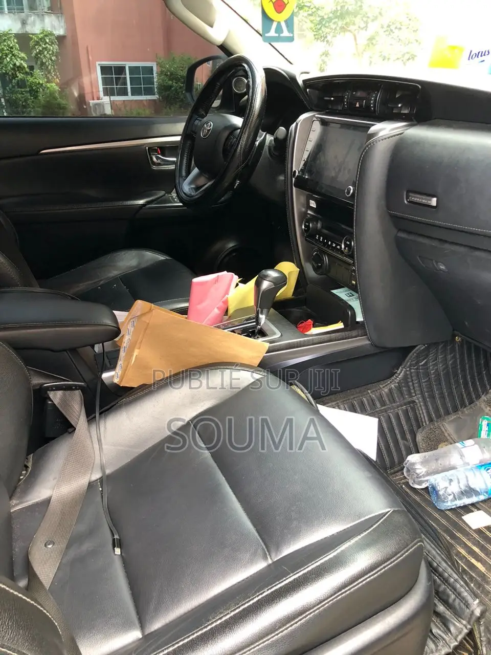 Toyota Fortuner 2022 Noir