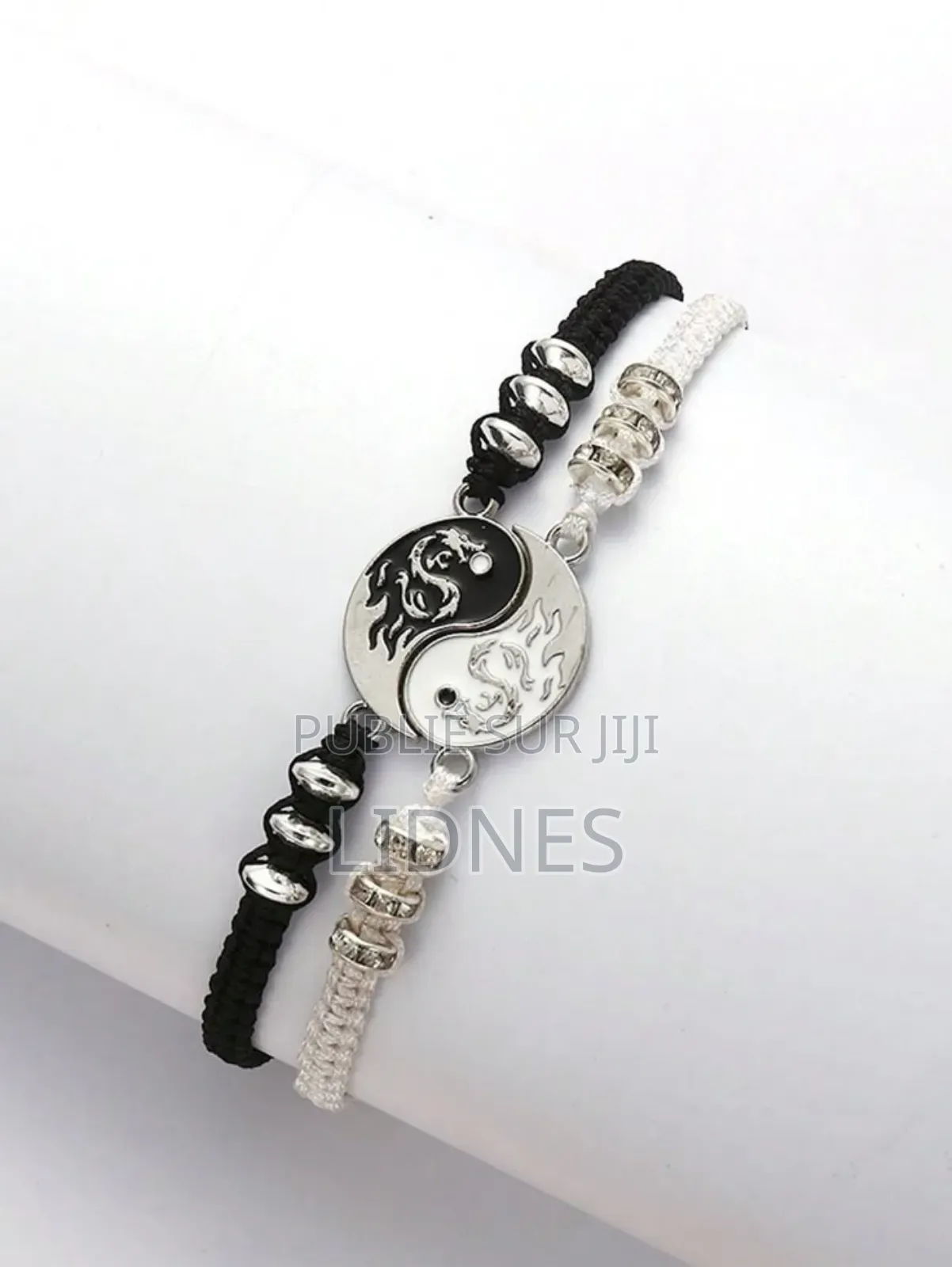 Vos Articles Sont Disponibles Les Filles Passez Vos Commandes