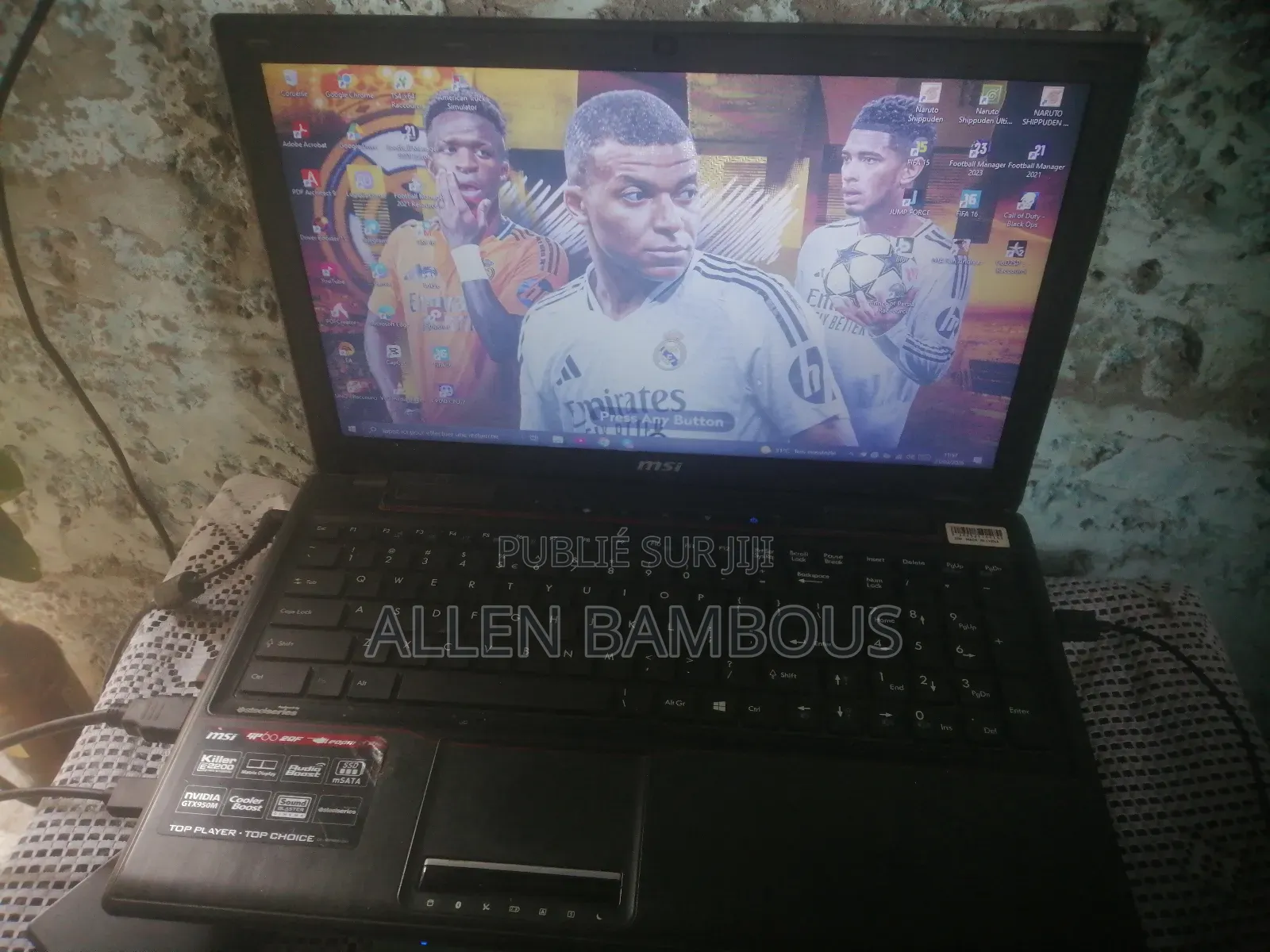 MSI GS63VR 7RF Stealth Pro 8GB Intel Core i5 HDD+SSD 512GB