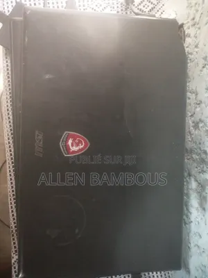 MSI GS63VR 7RF Stealth Pro 8GB Intel Core i5 HDD+SSD 512GB