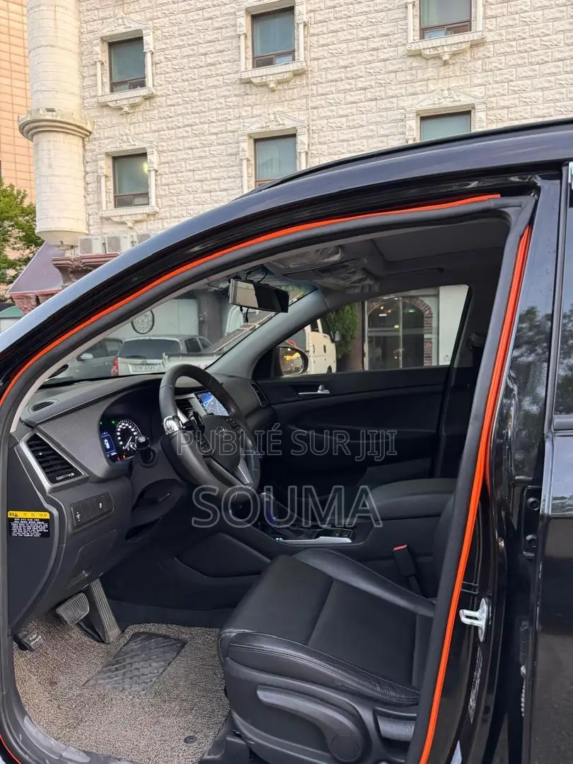 Honda Vezel 2017 Noir