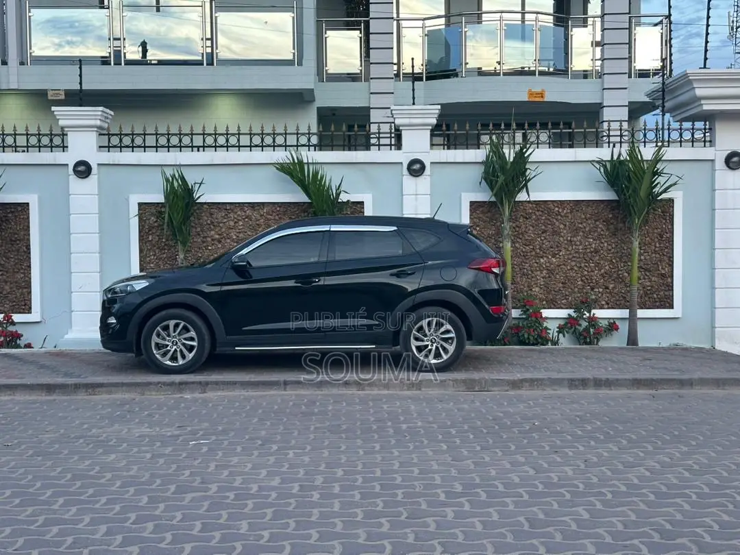 Honda Vezel 2017 Noir