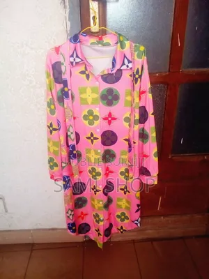 Robe Chemise À Manches Longues (Taille Xl: 42-44)