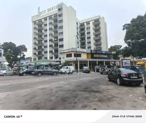 20chbre Blocs d'appartements dans Immeuble City Center, Poto-Poto