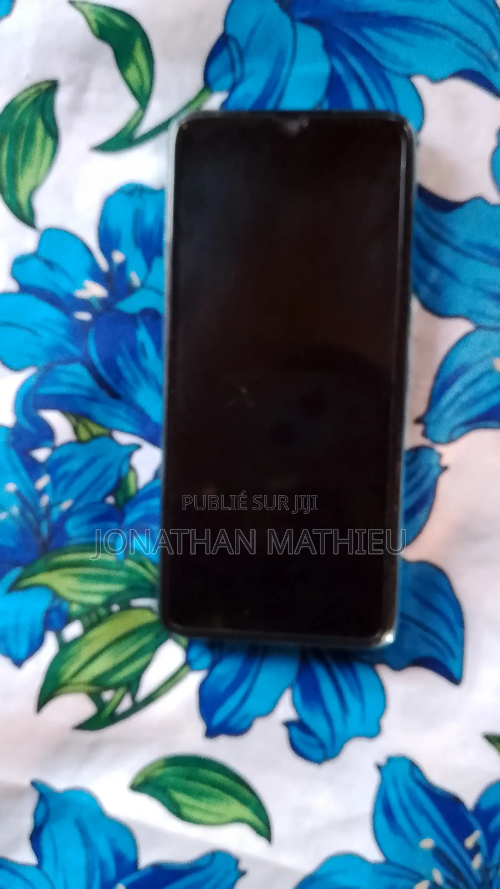 Tecno Spark 8C 64 GB Bleu