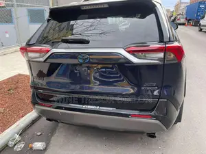 Nouveau Toyota RAV4 Limited AWD 2023 Bleu