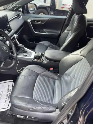 Nouveau Toyota RAV4 Limited AWD 2023 Bleu