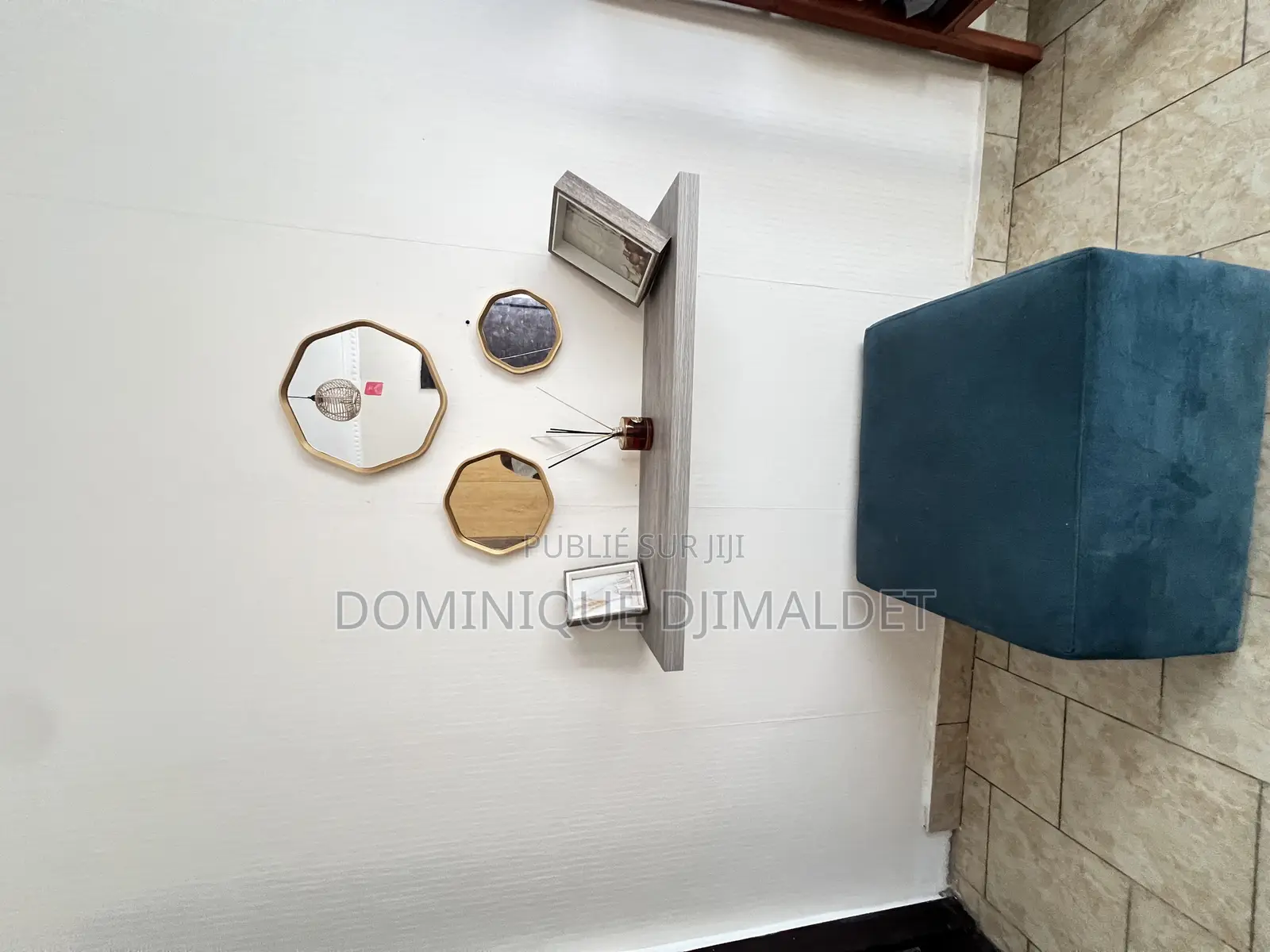 Meublé 1chbre Chambre et salon dans Sandrine Djimaldet, Lumumba à Louer