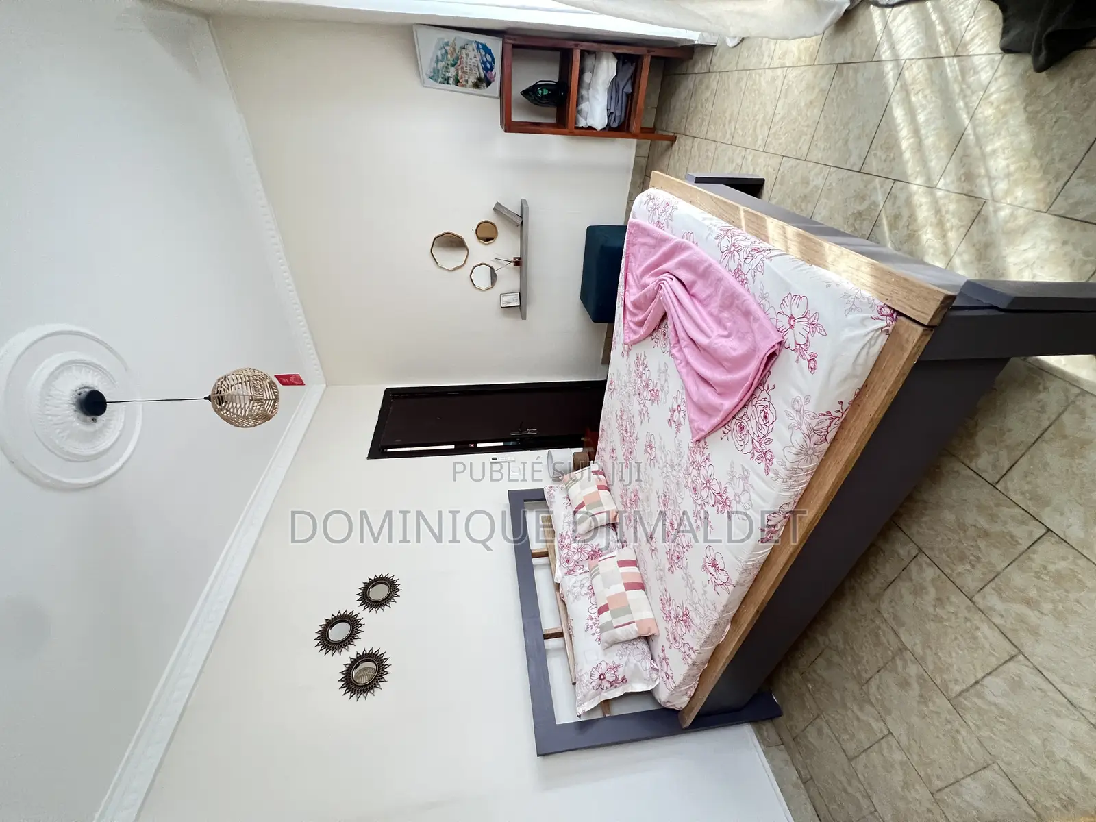 Meublé 1chbre Chambre et salon dans Sandrine Djimaldet, Lumumba à Louer