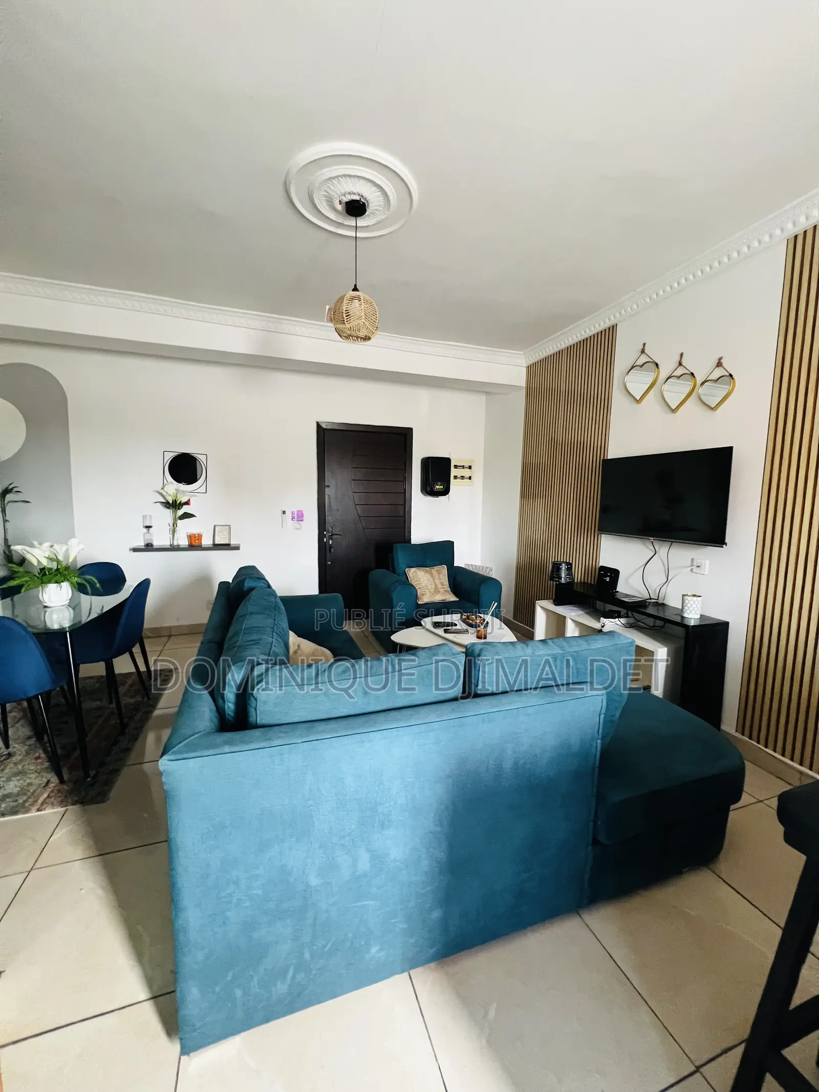 Meublé 1chbre Chambre et salon dans Sandrine Djimaldet, Lumumba à Louer