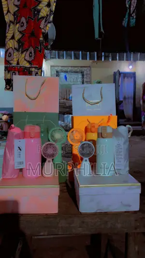 Coffret Cadeau Complet 3-en-1 (Gourde, Ventilateur, Parapluie)