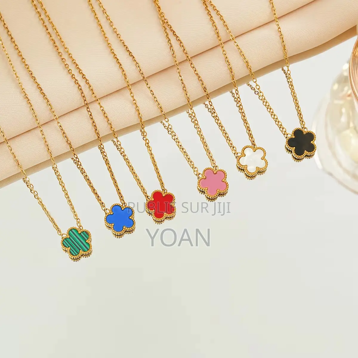 Colliers Élégants Pas Chers