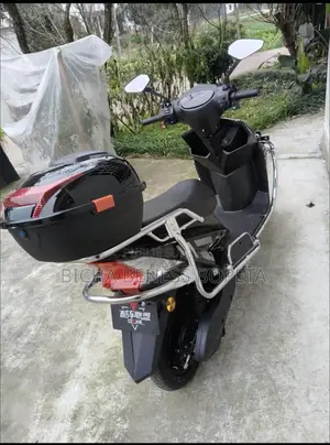 Nouveau Autre 2025 Noir