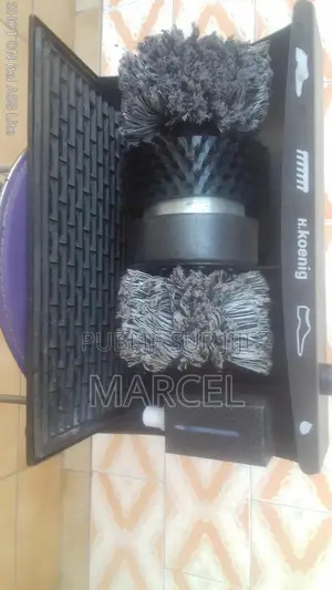 Lustreuse Pour Chaussures