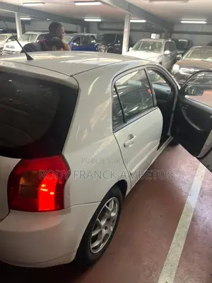 Toyota Corolla Sedan 2005 Blanc