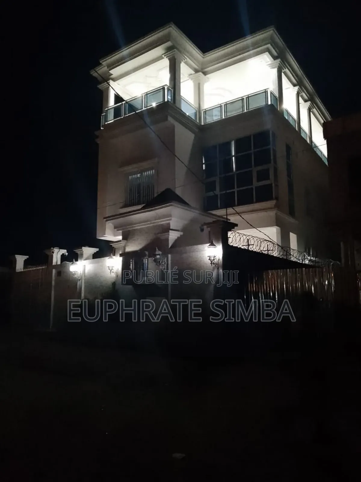 Parcelle À Vendre À Brazzaville Vers L'aéroport.