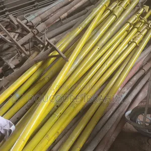 Étais Metalique Ou Poteau Metalique