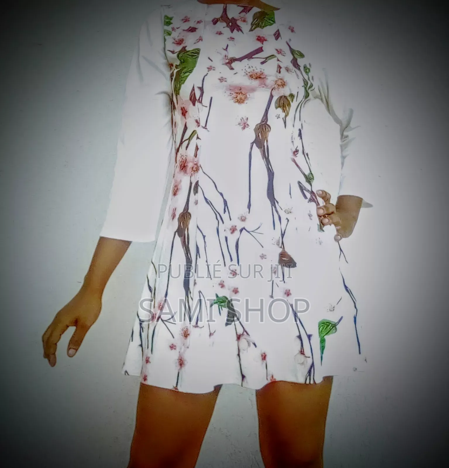 Robe Courte Florale (Style Et Élégance)