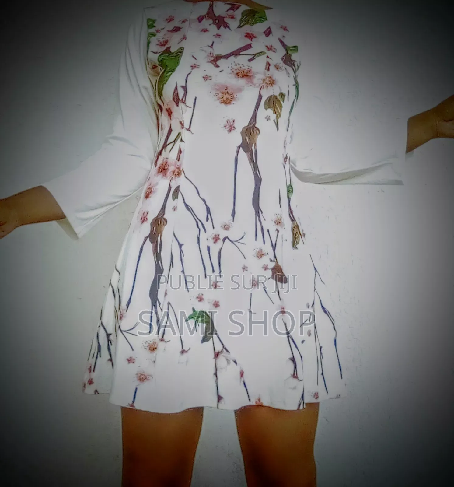 Robe Courte Florale (Style Et Élégance)