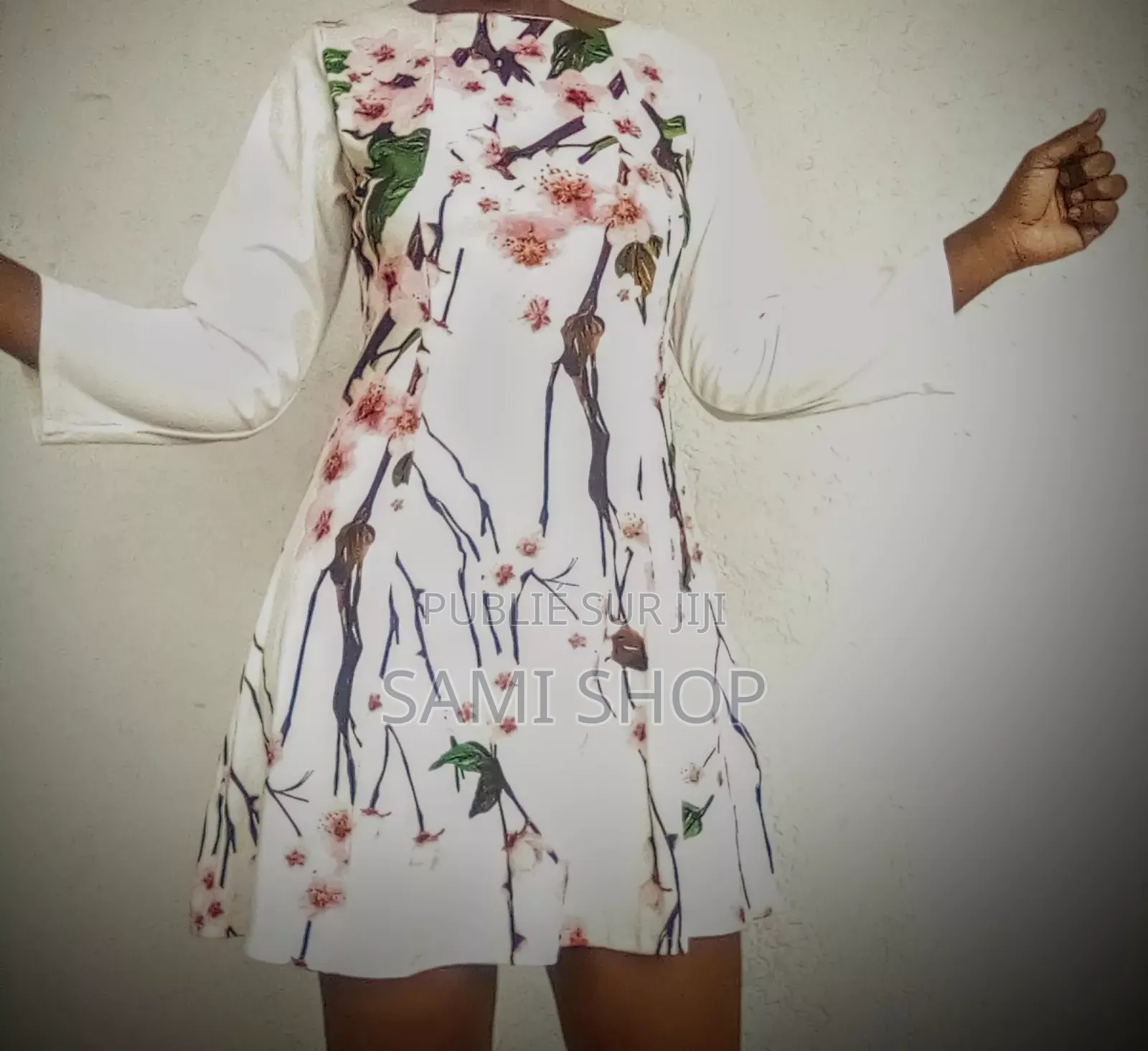 Robe Courte Florale (Style Et Élégance)