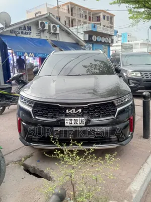 Voiture 2020 Blanc cassé