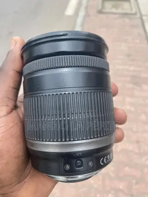 Objectif Canon 18-200mm