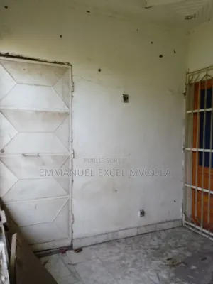 Demi Parcelle À Vendre