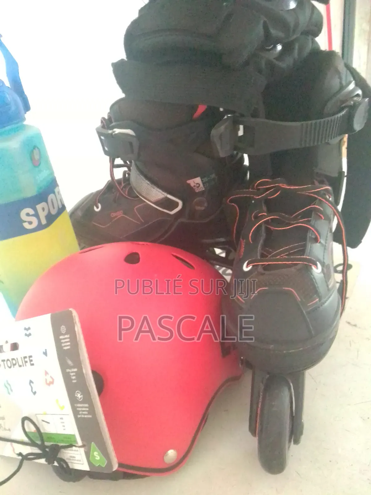 Patin Protection Et Casque À Vendre