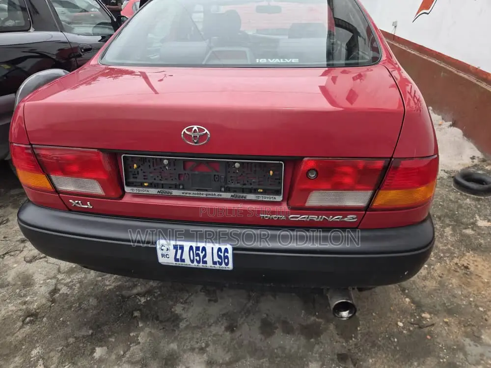 Toyota Carina E 2.0 GLi Hatchback 1998 Rouge
