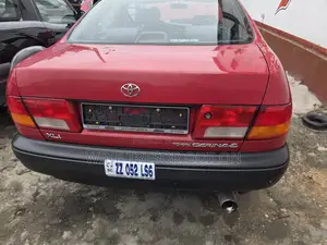 Toyota Carina E 2.0 GLi Hatchback 1998 Rouge