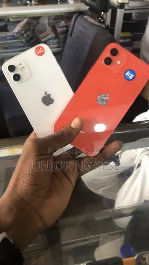 Apple iPhone 12 64 GB Rouge