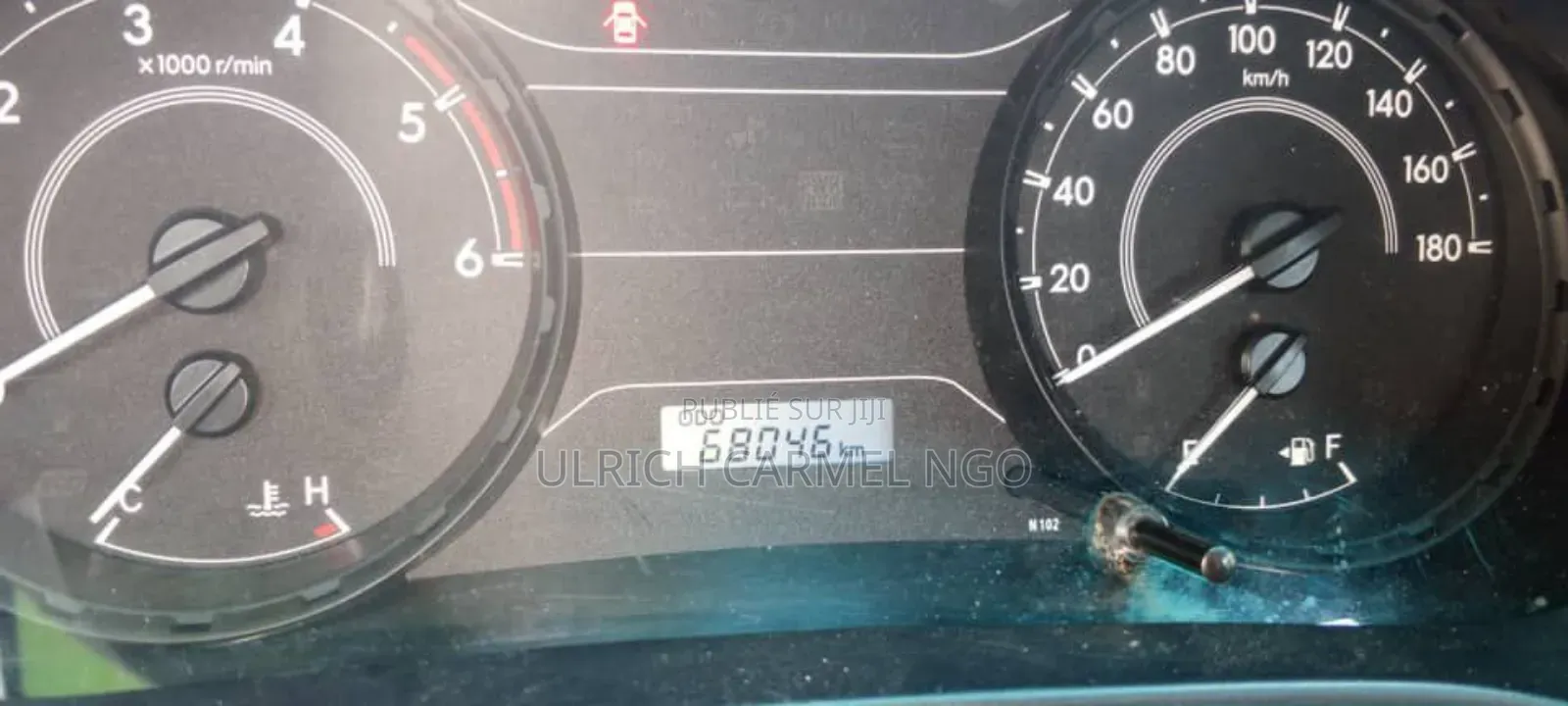 Toyota Hilux Revo Double Cab Deisel 2.8 RWD 2019 Blanc cassé