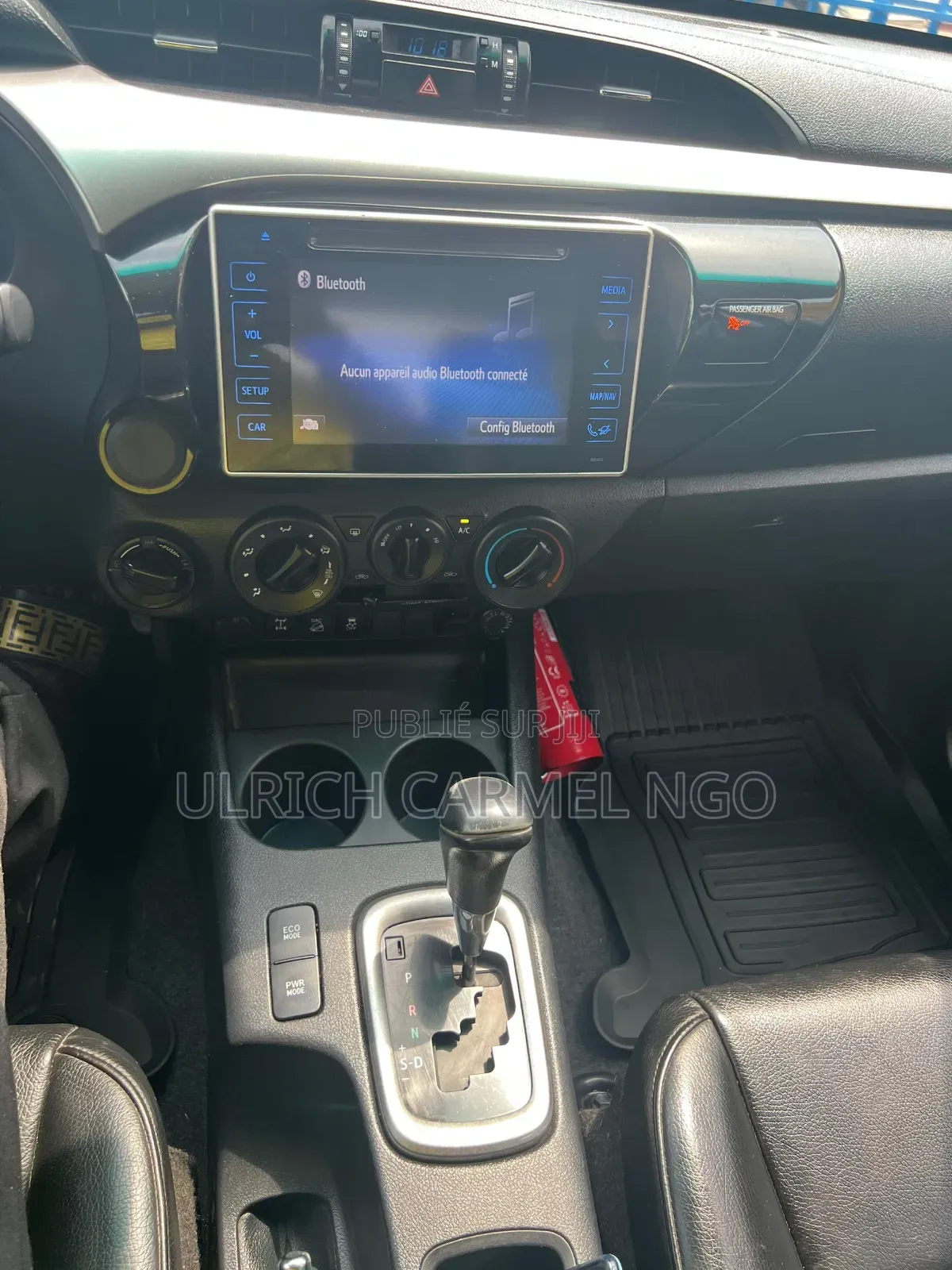 Toyota Hilux Revo Smart Cab Deisel 2.4 RWD 2017 Noir Mat