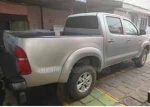 Toyota Hilux 2.8 Diesel 2020 Gris