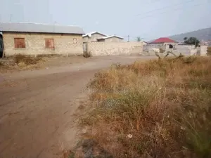 Parcelle Entière À Vendre 20/20 Djiri