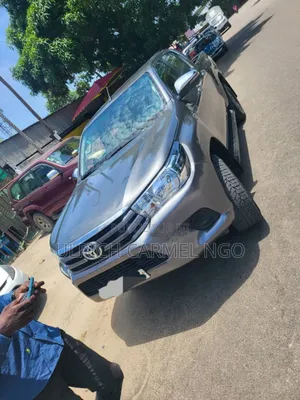 Toyota Hilux Revo Double Cab Deisel 2.8 AWD 2017 Beige