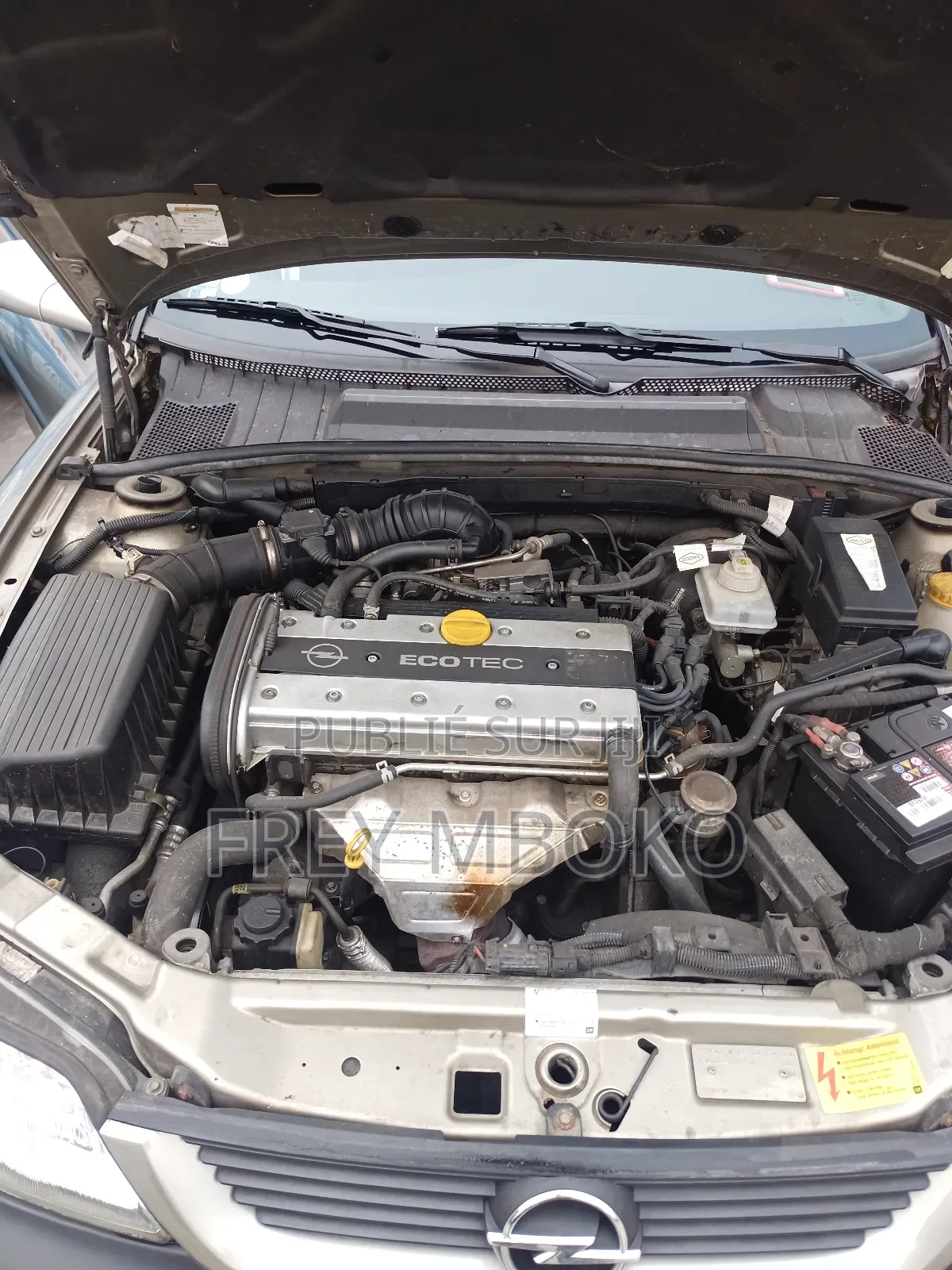 Opel Vectra Break 1.6 2000 Gris