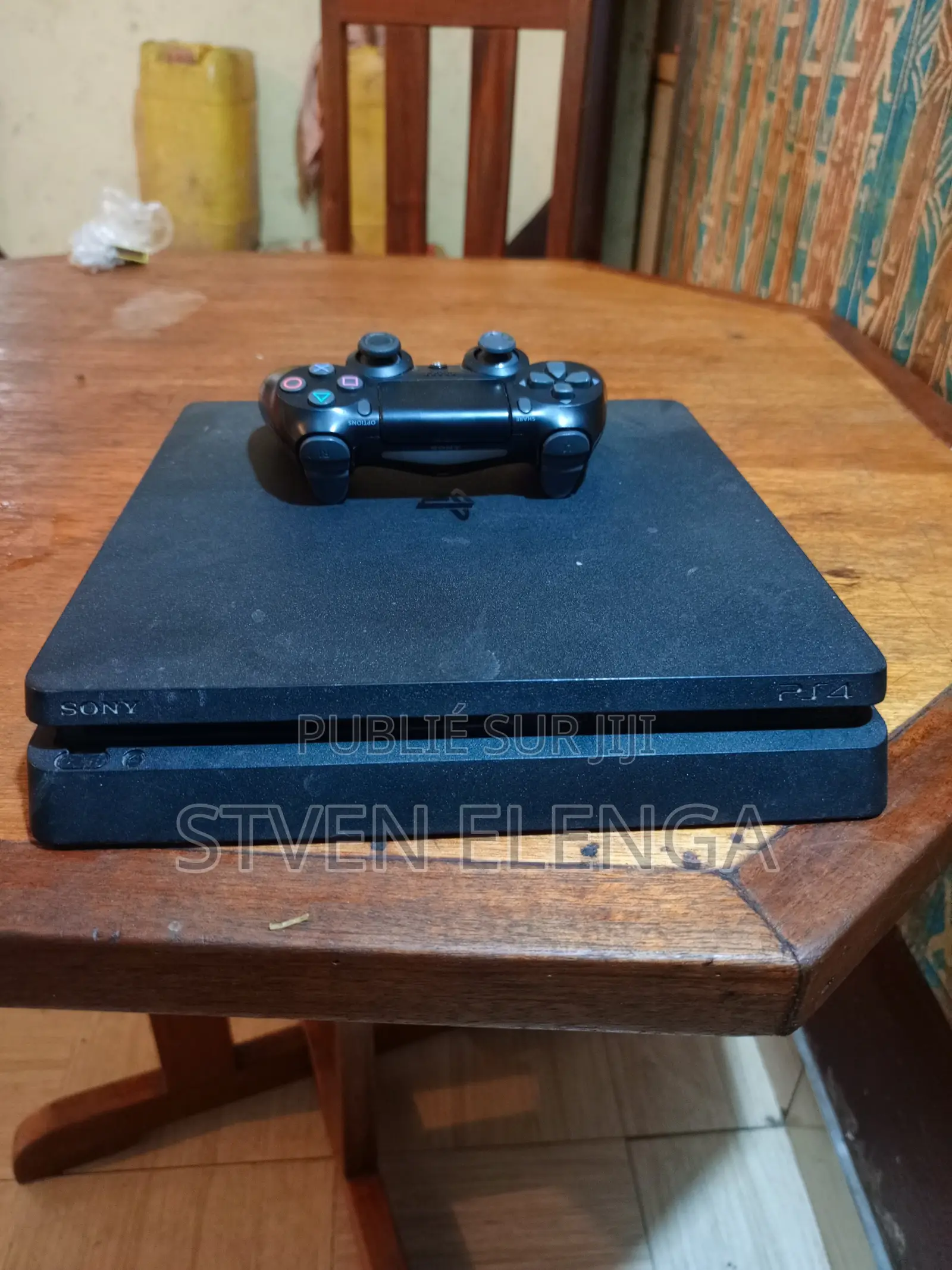 Play Station