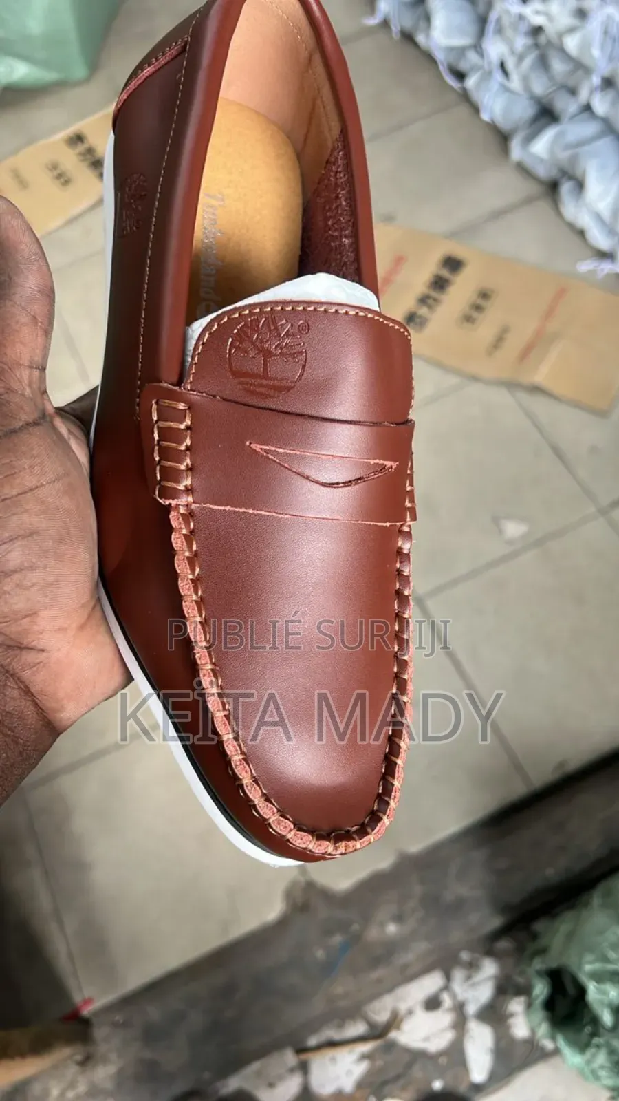 Des Chaussures Fermées