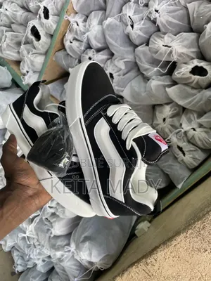 Des Chaussures Fermées